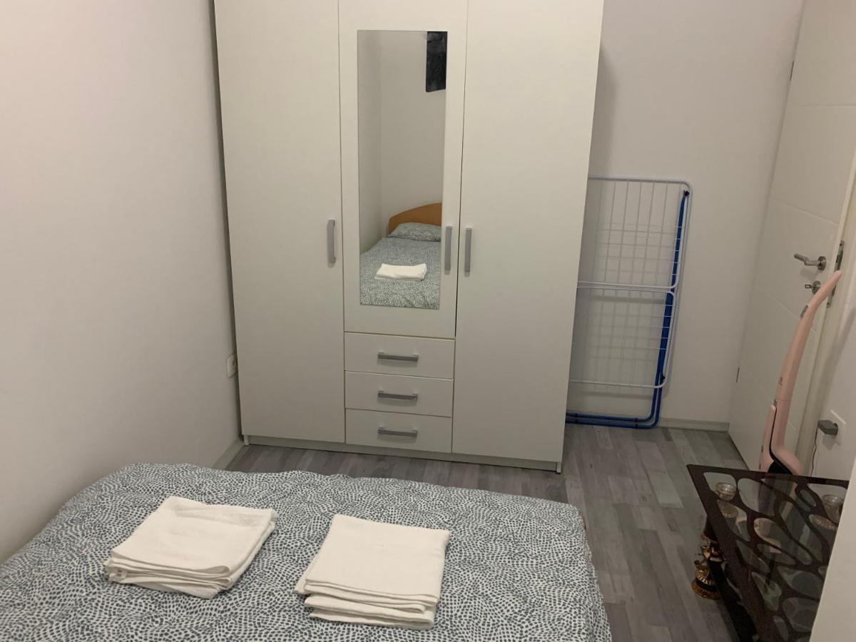 Apartment Old Town Izola Bagian luar foto